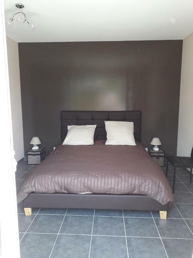 Chambres D'Hotes, B&B Climatisees La Borrellienne Saint-Maximin Exteriör bild
